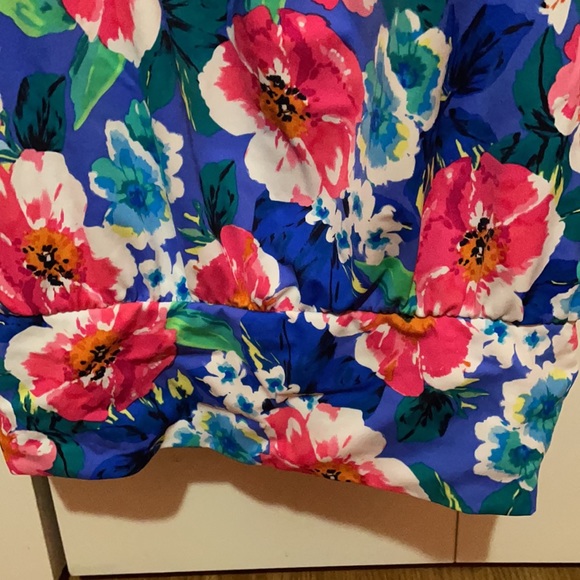 Bathing suit top - Picture 2 of 5